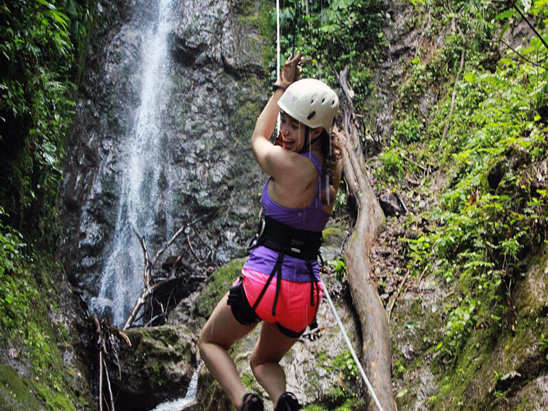 canyoning in costa rica