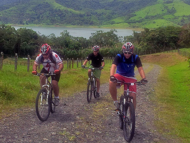 Monteverde to Arenal by Mountain Bike and Van