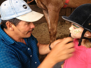 Marvin and the little riders of Horse Trek Monteverde