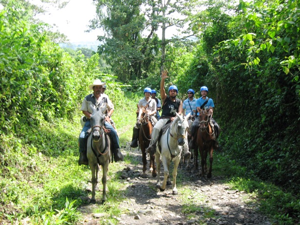 Horseback Riding Monteverde | Horseback Ride from Monteverde to Arenal Volcano Costa Rica